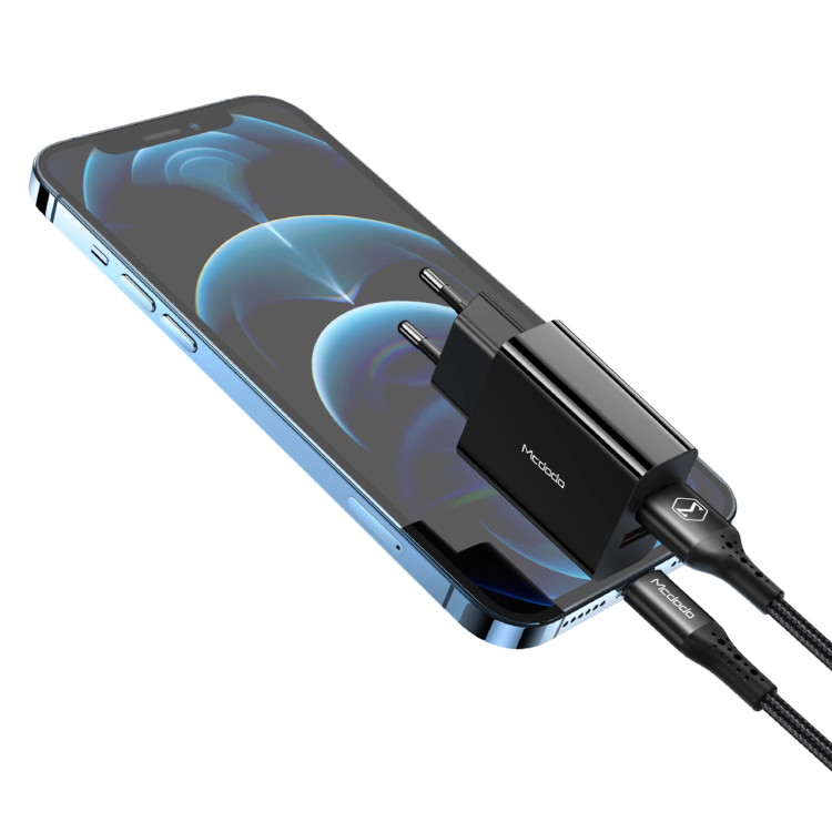 شارژر دیواری فست دو پورت Mcdodo مدل CH-8910 18W - مشکی (گارانتی متین)